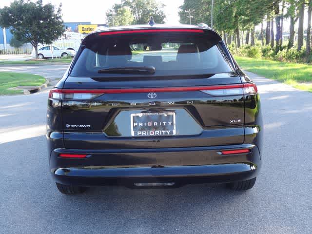2025 Toyota Crown Signia XLE