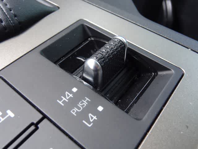 2024 Toyota Land Cruiser 4WD (Natl)