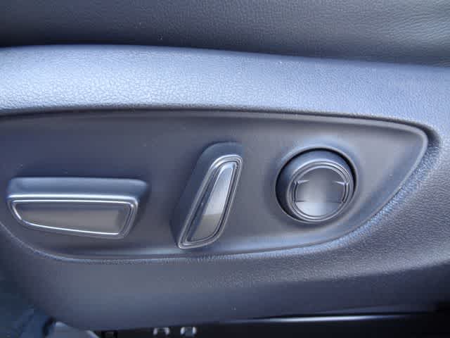 2024 Toyota Land Cruiser 4WD (Natl)