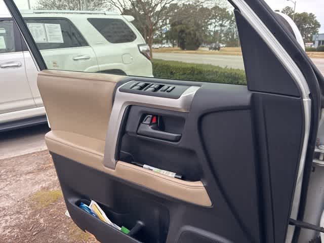 2013 Toyota 4Runner SR5