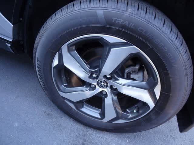 2024 Toyota RAV4 Prime SE