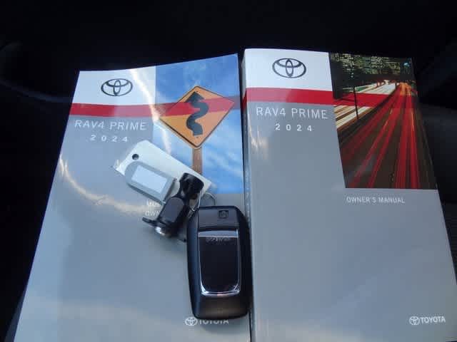 2024 Toyota RAV4 Prime SE