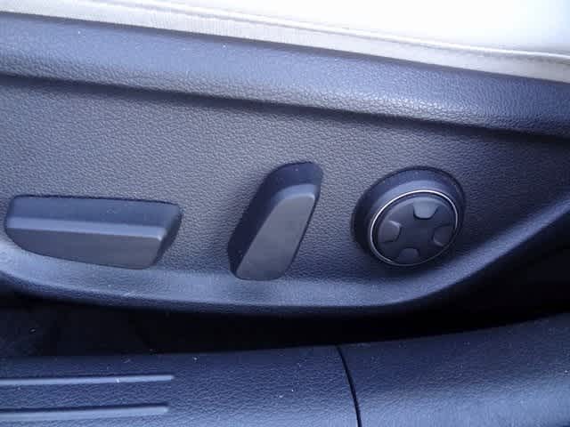 2024 Genesis G70 2.5T