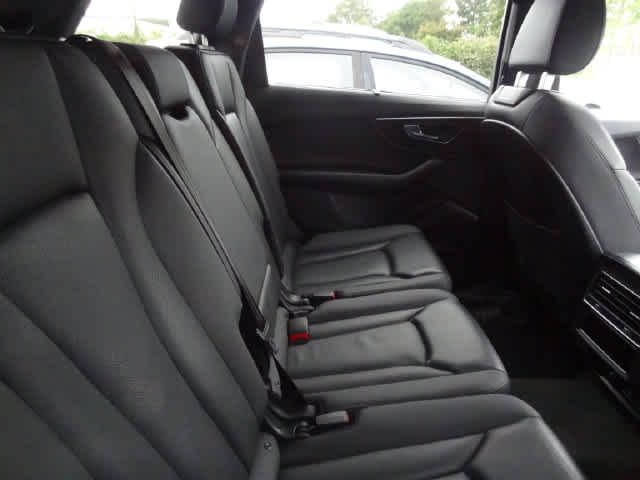 2022 Audi Q7 Premium Plus