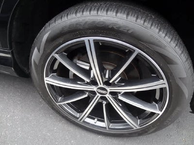 2022 Audi Q7 Premium Plus