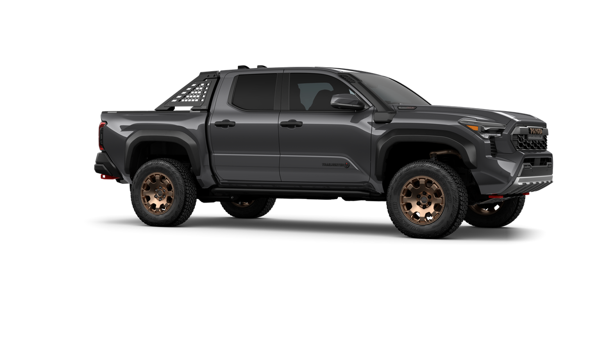2025 Toyota Tacoma i-FORCE MAX Tacoma Trailhunter