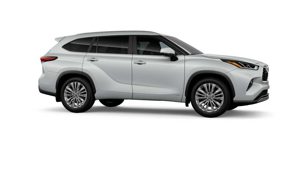2026 Toyota Highlander Hybrid Platinum