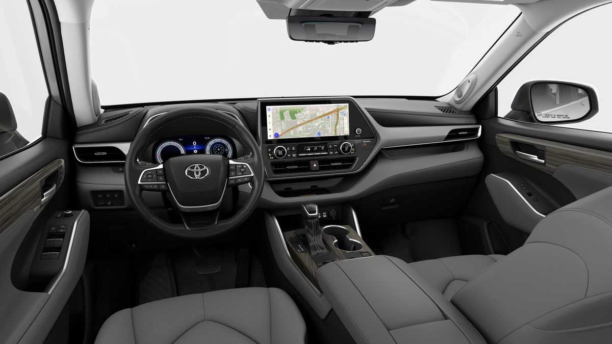 2026 Toyota Highlander Hybrid Platinum