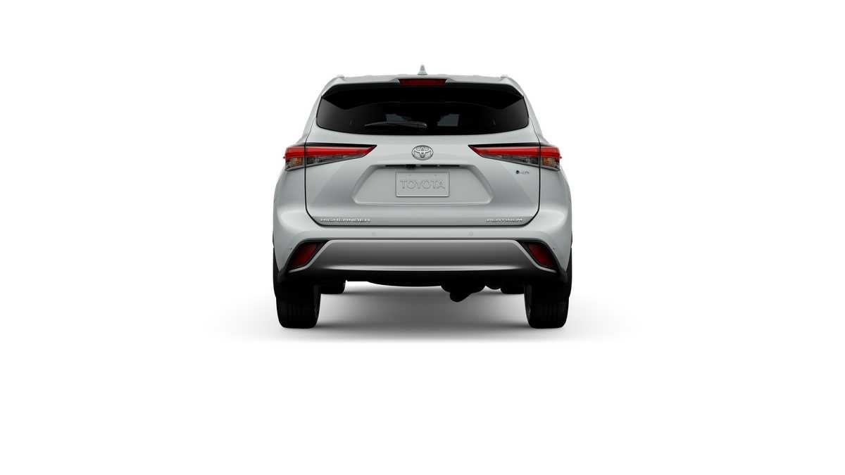 2026 Toyota Highlander Hybrid Platinum
