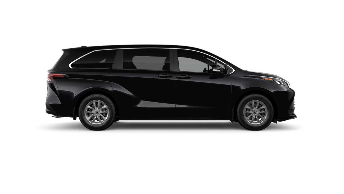 2026 Toyota Sienna LE