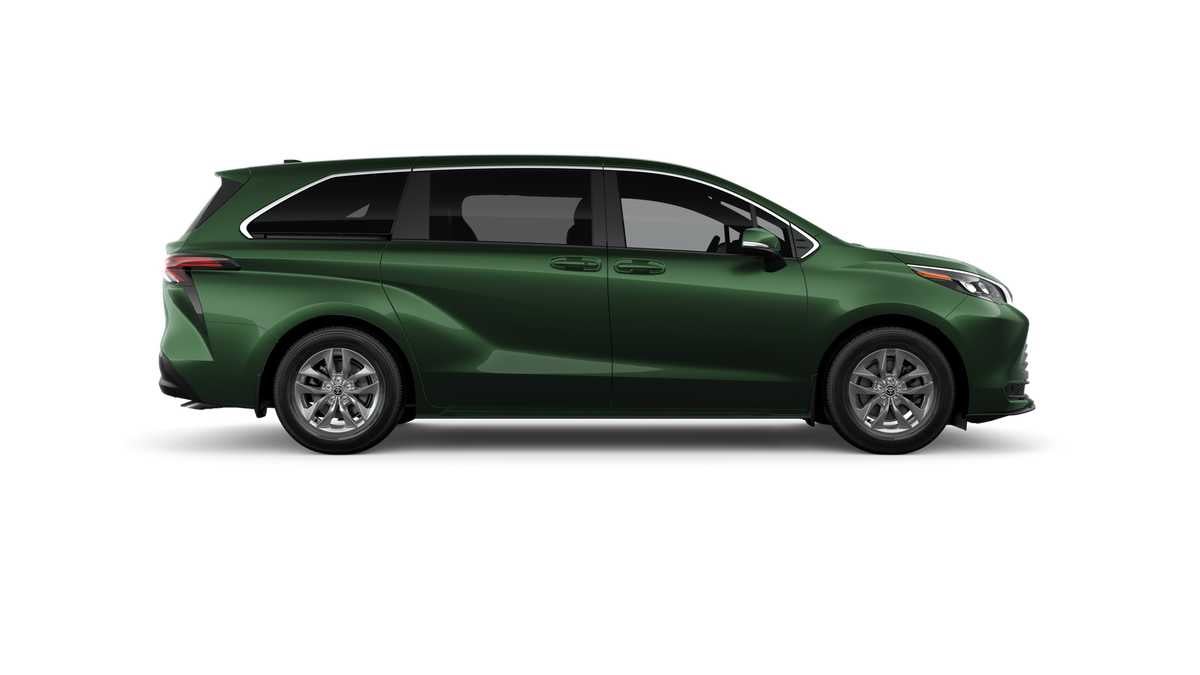 2026 Toyota Sienna LE