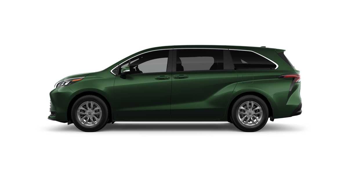 2026 Toyota Sienna LE