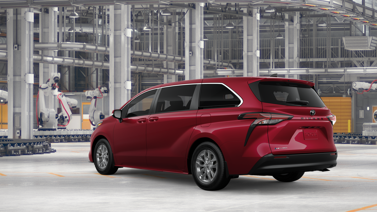 2026 Toyota Sienna LE