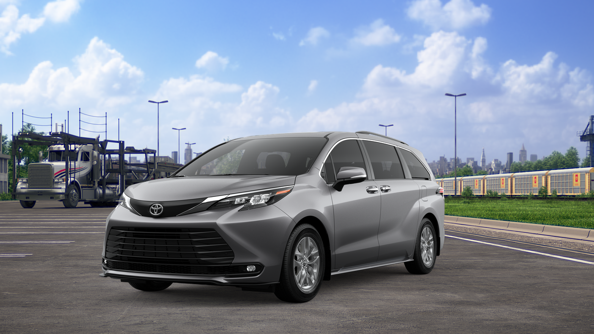 2026 Toyota Sienna XLE