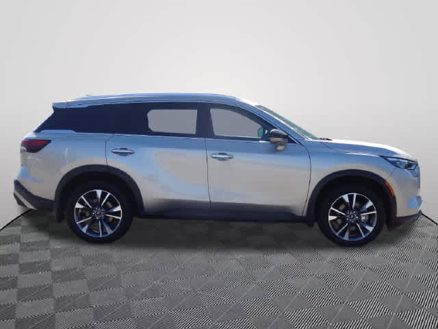 2024 INFINITI QX60 LUXE