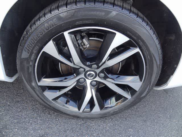 2024 Volvo S60 Plus Dark Theme