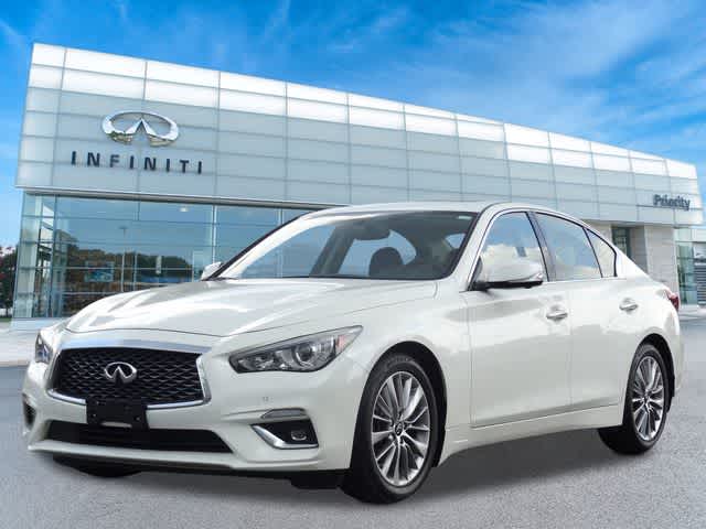 2023 INFINITI Q50 LUXE
