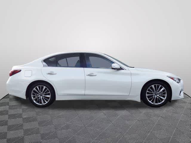 2023 INFINITI Q50 LUXE