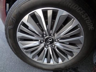 2025 INFINITI QX80 SENSORY