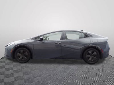 2025 Toyota Prius LE
