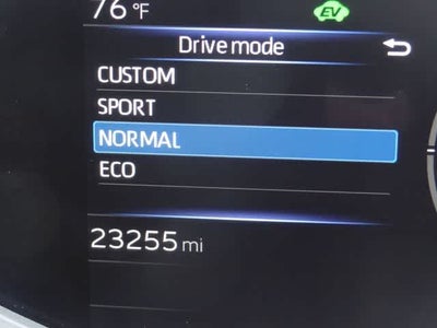 2025 Toyota Prius LE