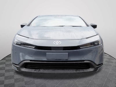 2025 Toyota Prius LE