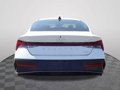 2024 Hyundai Elantra Limited