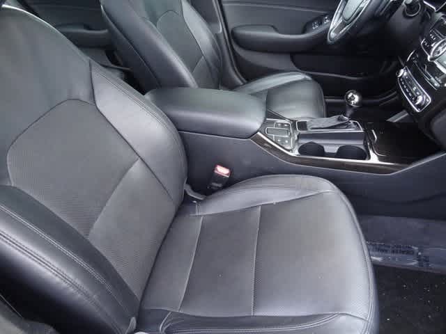 2016 Kia Cadenza Premium