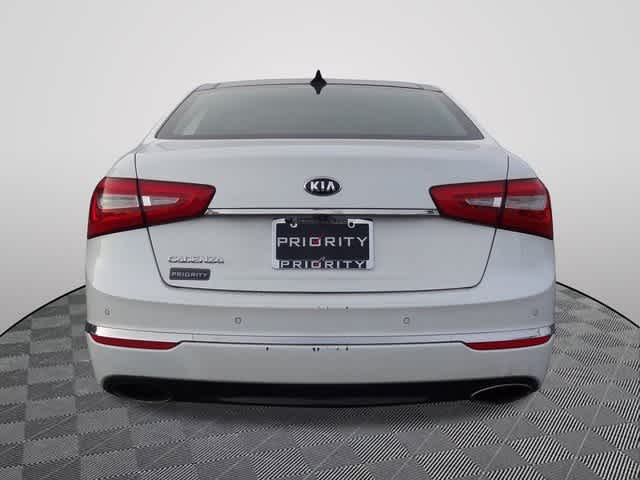 2016 Kia Cadenza Premium
