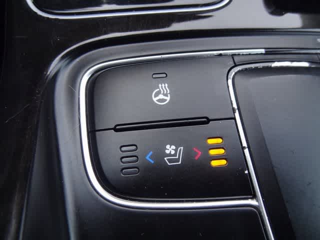 2016 Kia Cadenza Premium