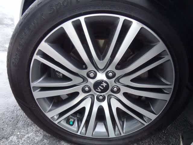 2016 Kia Cadenza Premium