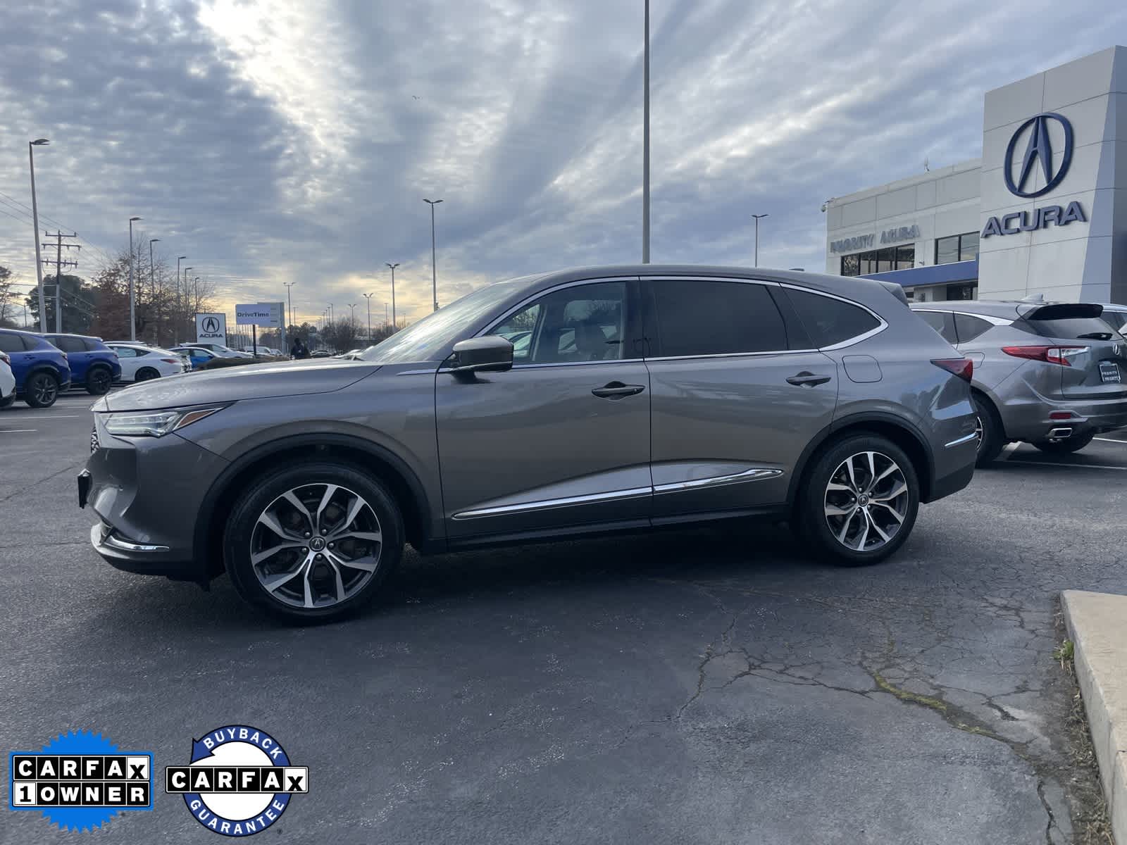 2023 Acura MDX w/Technology Package