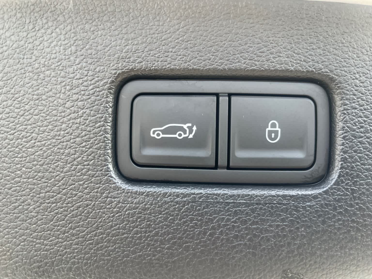 2024 Genesis GV80 Base