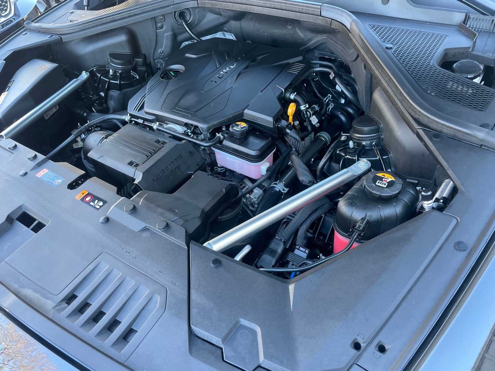 2024 Genesis GV80 Base