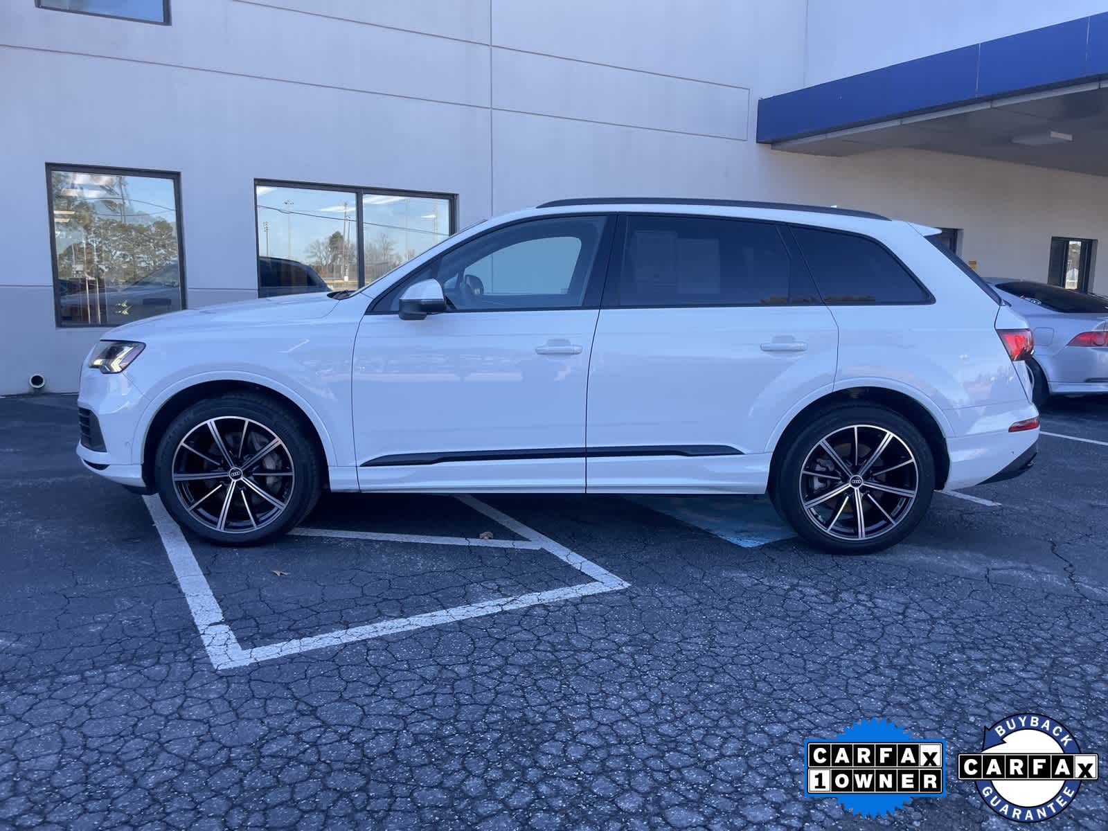 2021 Audi Q7 Premium Plus