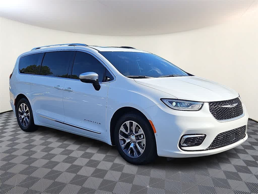 2023 Chrysler Pacifica Hybrid Pinnacle