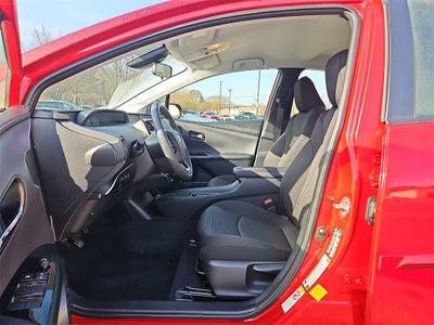 2022 Toyota Prius LE