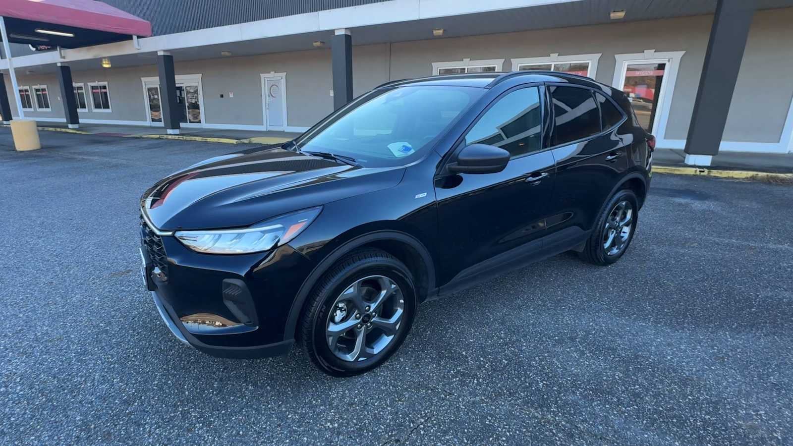 2025 Ford Escape ST-Line