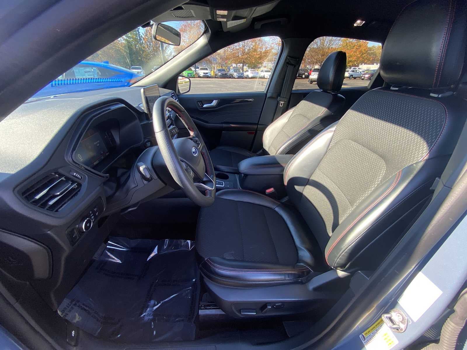 2025 Ford Escape ST-Line Select