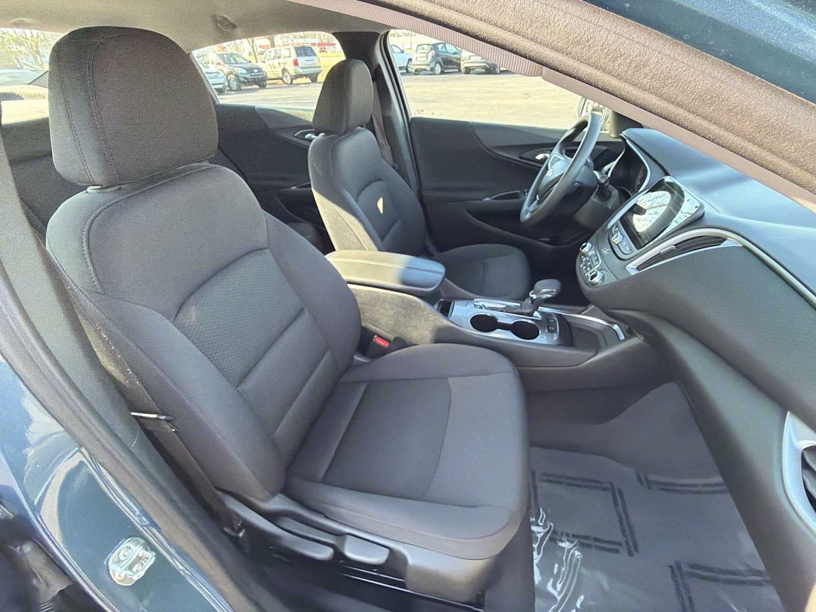 2025 Chevrolet Malibu LT