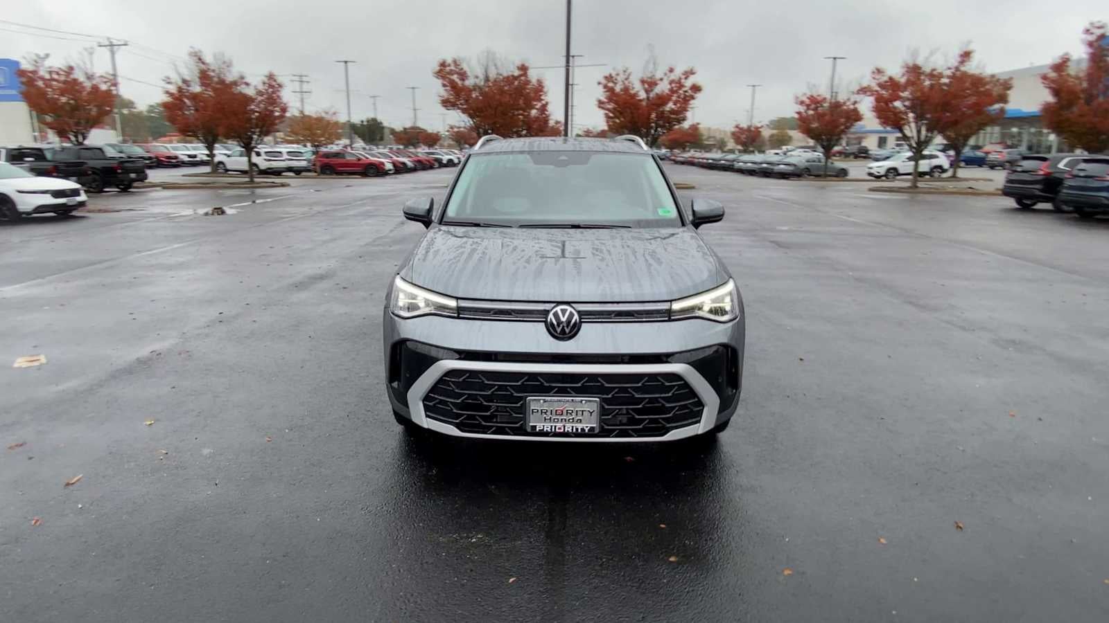 2025 Volkswagen Taos SEL