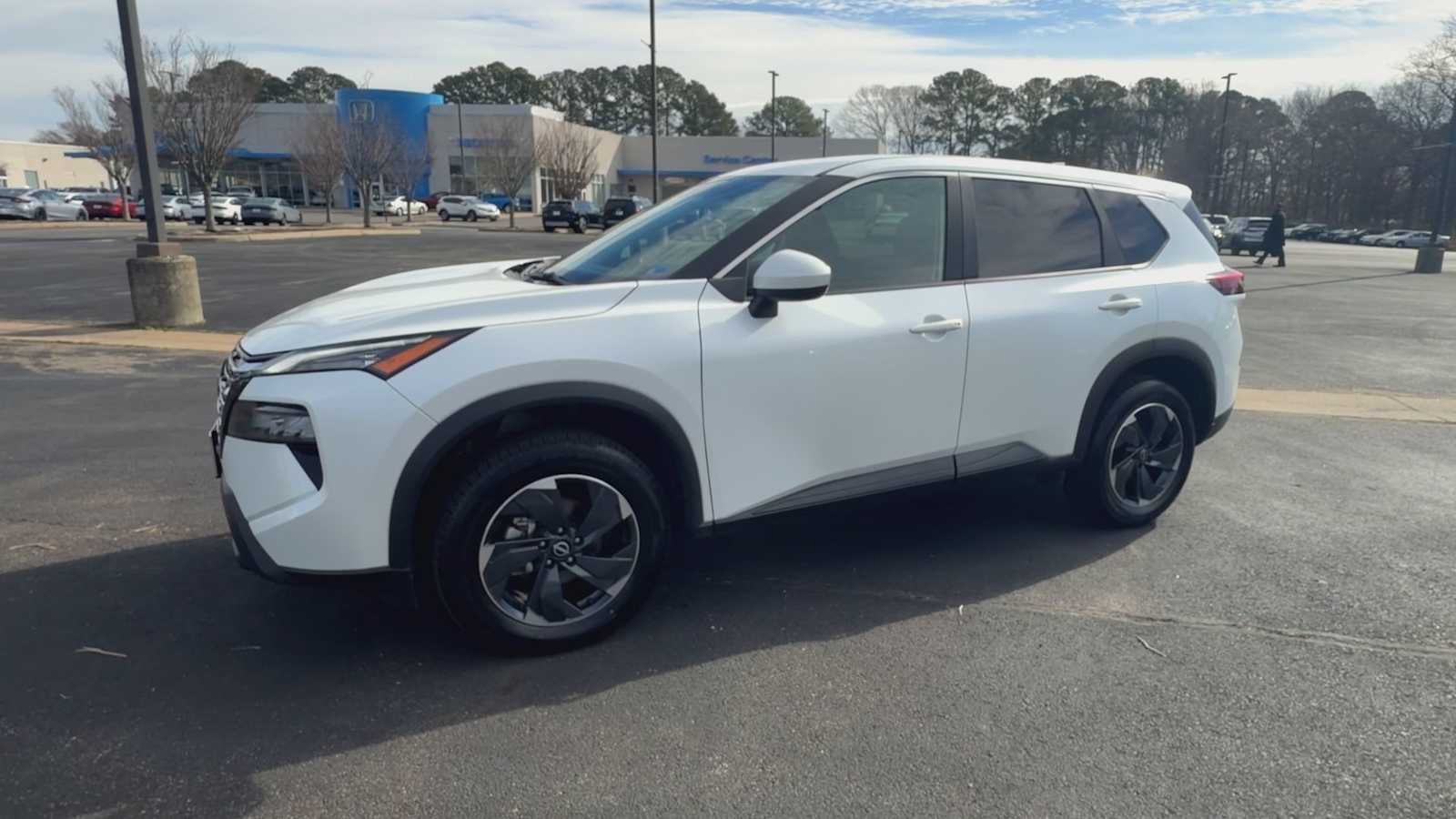 2024 Nissan Rogue SV