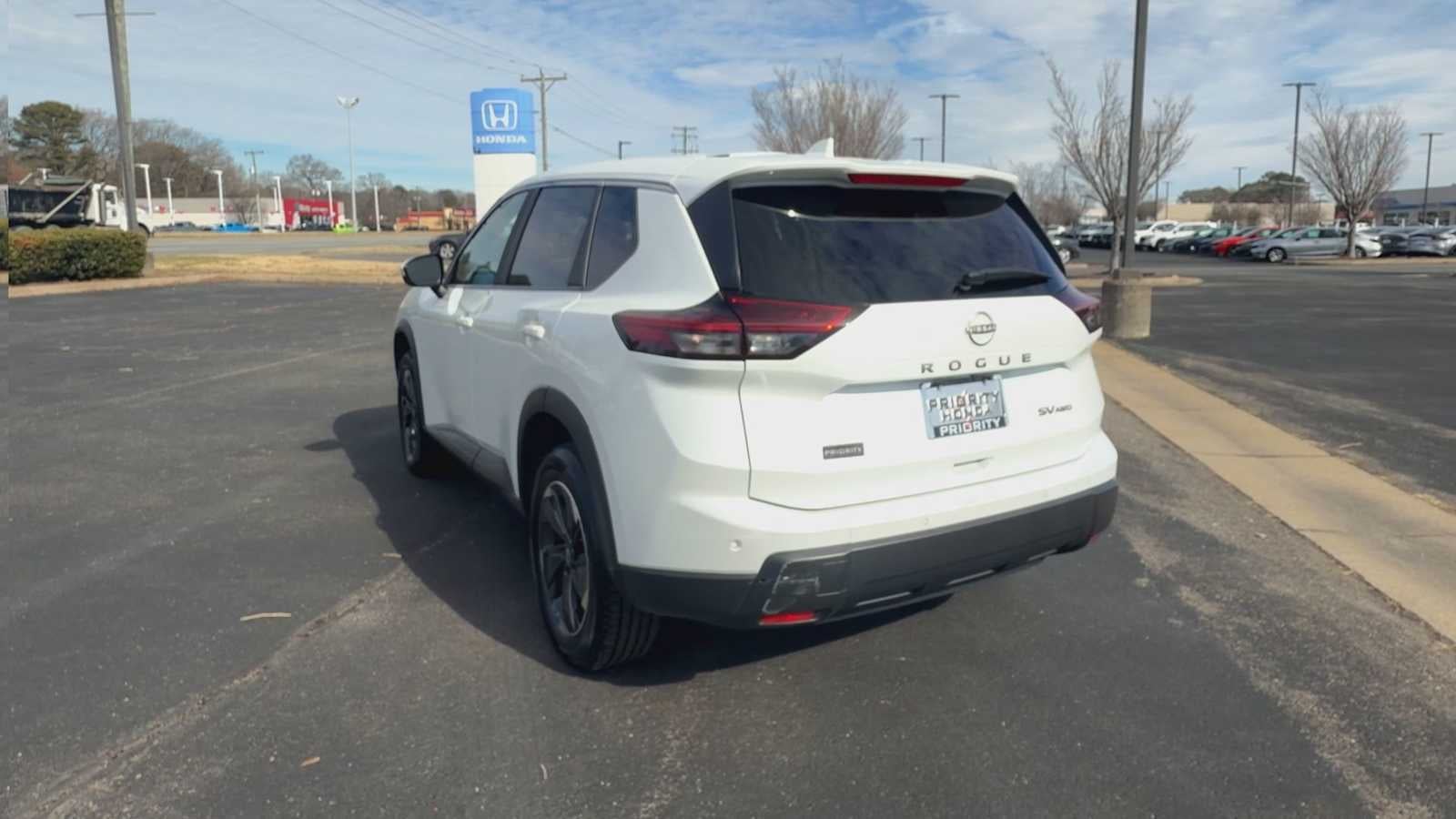 2024 Nissan Rogue SV