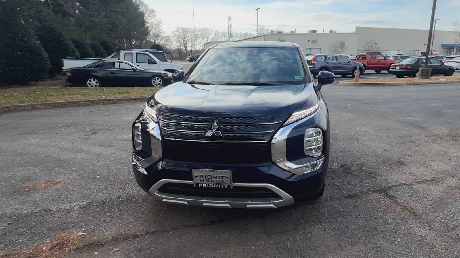 2023 Mitsubishi Outlander SE