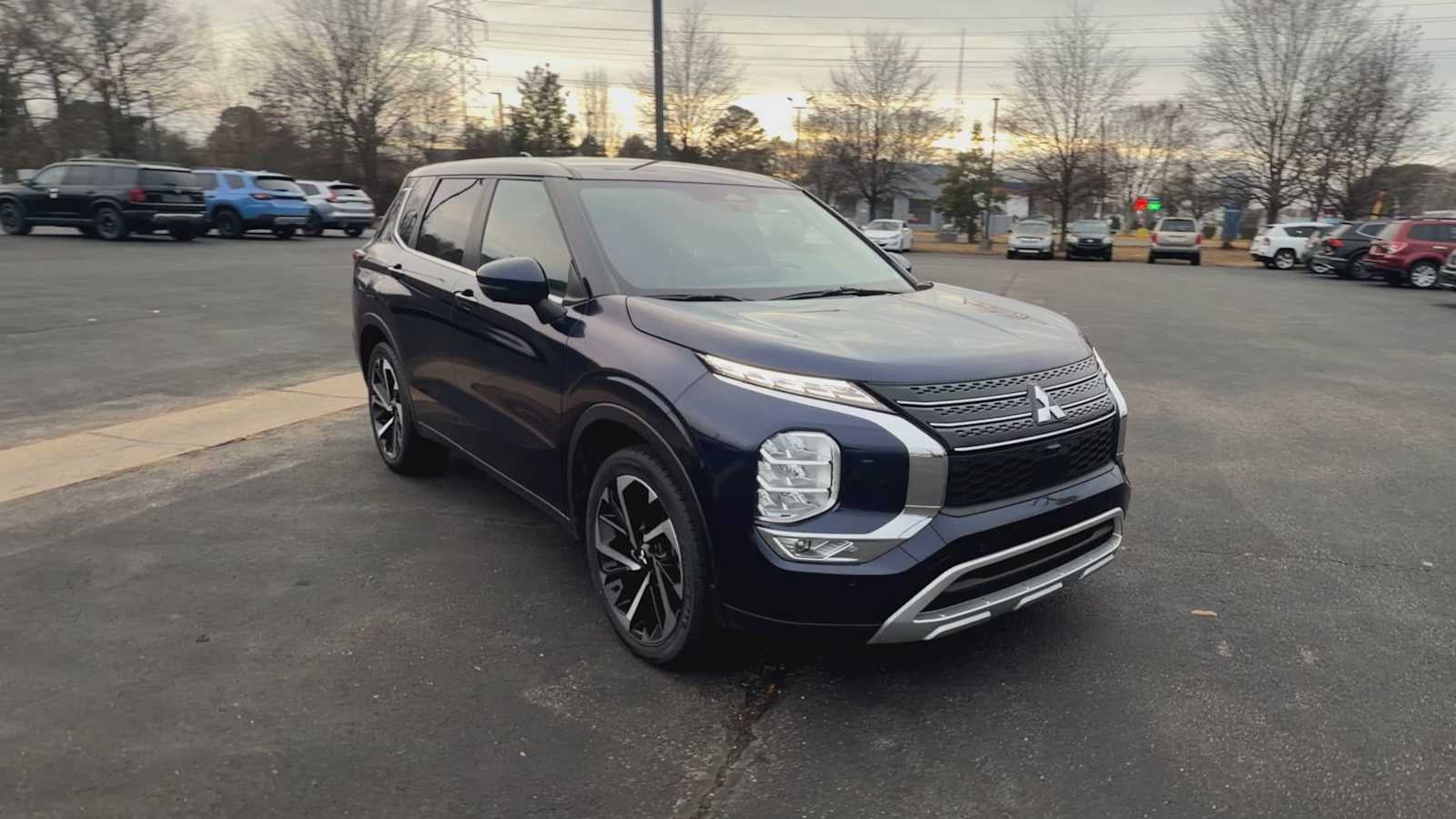 2024 Mitsubishi Outlander SE