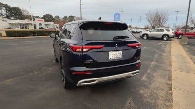 2024 Mitsubishi Outlander SE