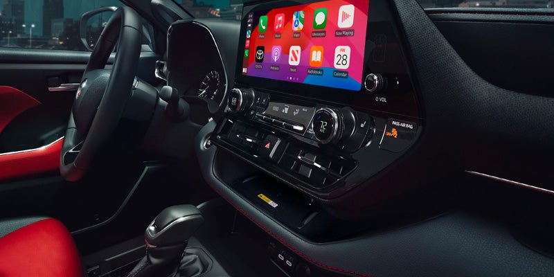 2024 Toyota Highlander Hybrid interior