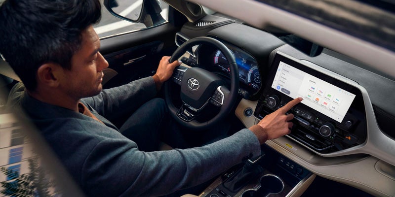 2024 Toyota Highlander interior